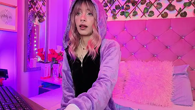 lauren evans96 online show from 02/18/26, 02:20