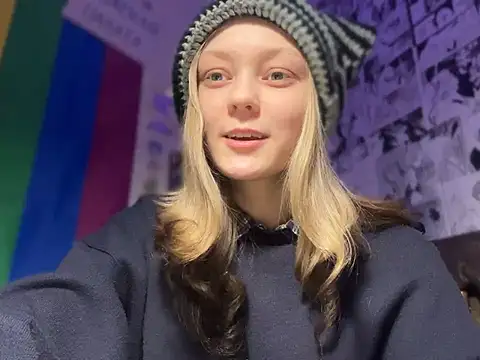 Midnight Mystery online show from 01/04/25, 08:37