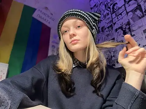 Midnight Mystery online show from 01/06/25, 05:38