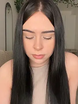  SweetCandyy online show from 04/17/26, 07:49