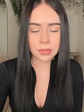  SweetCandyy online show from 04/16/26, 07:47