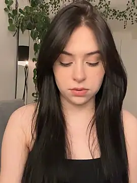 Snapshot of _SweetCandyy chatting on 03/04/25, 12:29 SweetCandyy online show from 03/04/25, 12:29
