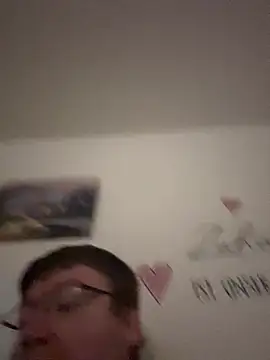 Snapshot of der_alex38 chatting on 02/24/26, 07:48 der alex38 online show from 02/24/26, 07:48