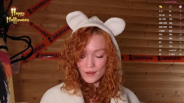 such juicee online show from 10/31/25, 08:05