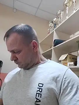 Snapshot of Crek666 chatting on 02/20/26, 05:26 Crek666 online show from 02/20/26, 05:26