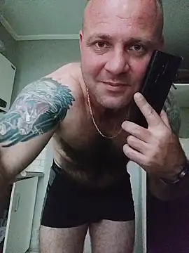 Snapshot of Crek666 chatting on 06/07/26, 04:56 Crek666 online show from 06/07/26, 04:56