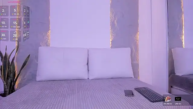 Nicol Betancur online show from 03/24/26, 06:19