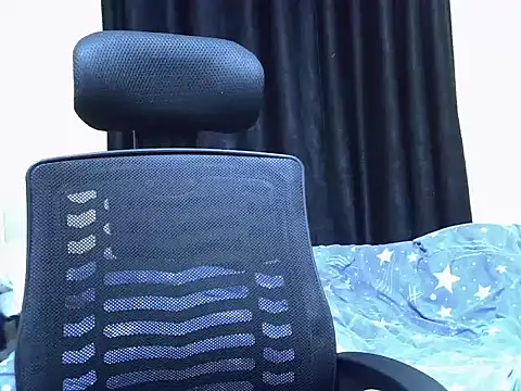 Horny-slut  online show from 12/03/25, 02:27