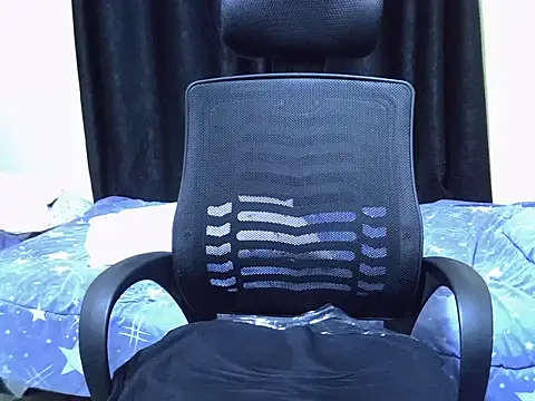 Horny-slut  online show from 11/27/25, 01:17