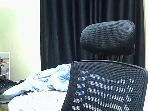 Horny-slut  online show from 10/08/25, 02:13