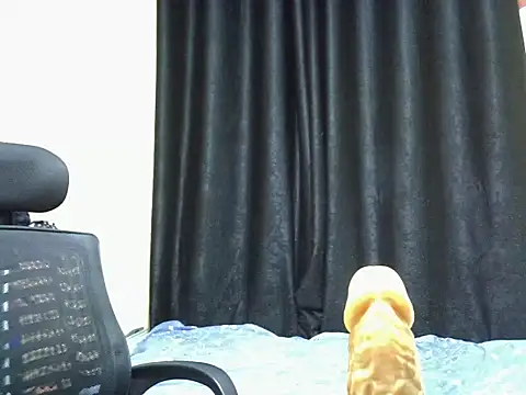 Snapshot of Horny-slut_ chatting on 07/29/26, 03:17 Horny-slut online show from 07/29/26, 03:17