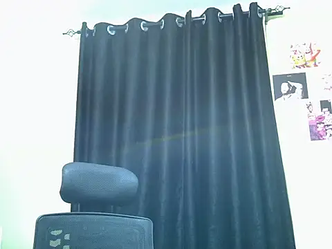 Snapshot of Horny-slut_ chatting on 01/17/26, 04:21 Horny-slut online show from 01/17/26, 04:21