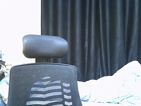 Horny-slut  online show from 09/25/25, 04:40