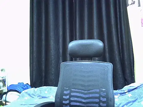 Snapshot of Horny-slut_ chatting on 02/21/26, 08:27 Horny-slut online show from 02/21/26, 08:27