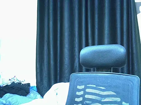 Horny-slut  online show from 03/23/26, 04:07