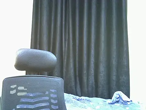 Horny-slut  online show from 10/23/25, 03:49