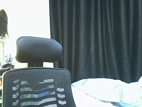 Horny-slut  online show from 09/27/25, 05:35