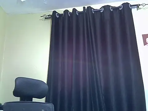 Snapshot of Horny-slut_ chatting on 07/19/26, 01:41 Horny-slut online show from 07/19/26, 01:41