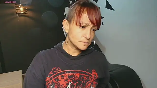 Snapshot of NatashaMason_ chatting on 11/14/25, 11:47 NatashaMason online show from 11/14/25, 11:47