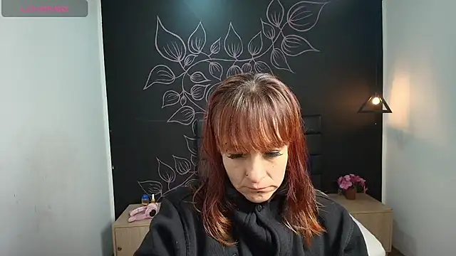 Snapshot of NatashaMason_ chatting on 10/25/25, 12:04 NatashaMason online show from 10/25/25, 12:04