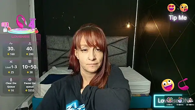 Snapshot of NatashaMason_ chatting on 09/29/25, 12:11 NatashaMason online show from 09/29/25, 12:11