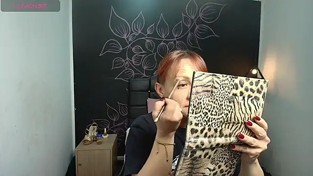 Snapshot of NatashaMason_ chatting on 10/09/25, 12:06 NatashaMason online show from 10/09/25, 12:06