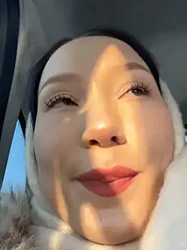 LeilaLow online show from 02/16/25, 11:59