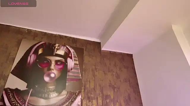 nicole  parker1 online show from 09/26/25, 07:10