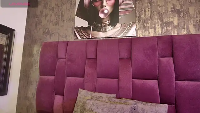 nicole  parker1 online show from 09/16/25, 07:15