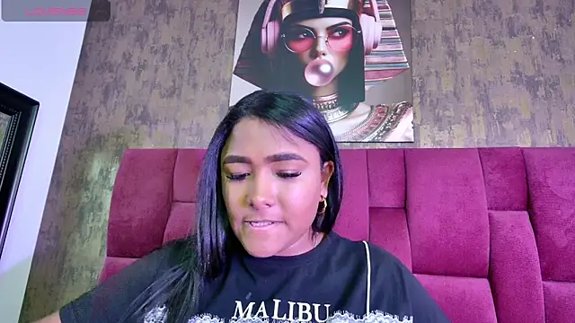 nicole  parker1 online show from 11/15/25, 06:45