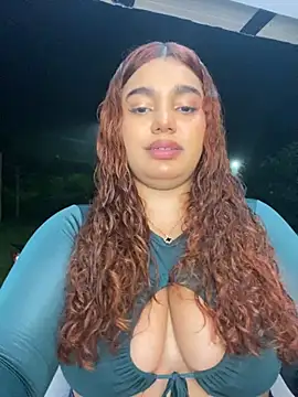 Snapshot of Anny_arango_ chatting on 10/15/25, 05:06 Anny arango online show from 10/15/25, 05:06