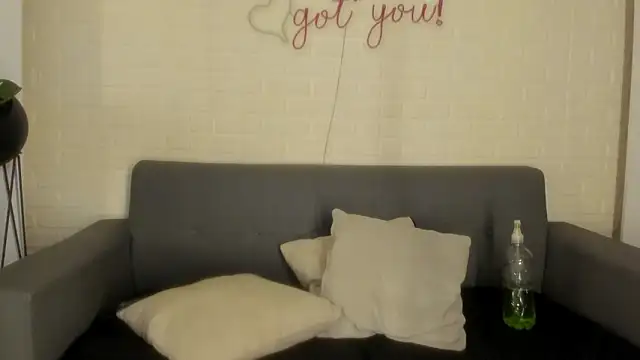 karina gomez 18 online show from 02/08/26, 11:30