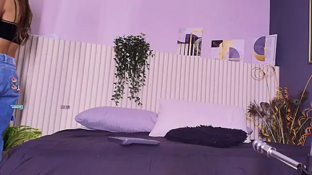 karina gomez 18 online show from 06/18/26, 03:16