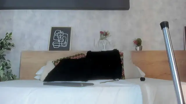 karina gomez 18 online show from 03/09/26, 11:36