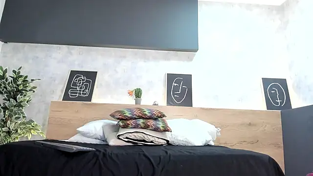 karina gomez 18 online show from 05/14/26, 10:45