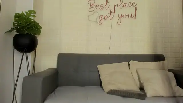 karina gomez 18 online show from 02/15/26, 11:42