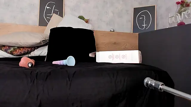 karina gomez 18 online show from 04/05/26, 11:39