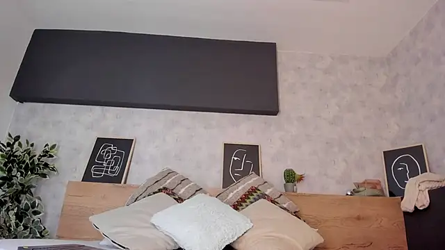 karina gomez 18 online show from 03/26/26, 11:30