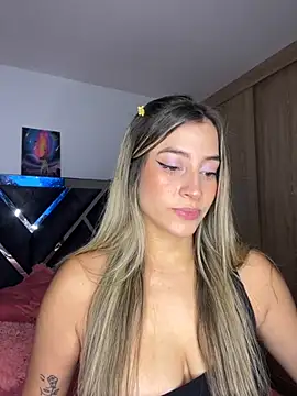 Issabela G1 online show from 09/15/25, 08:53