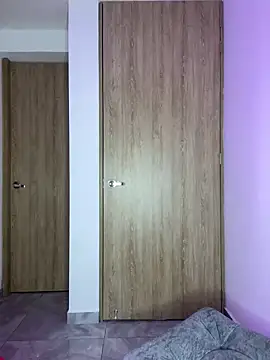 Issabela G1 online show from 02/06/25, 03:16