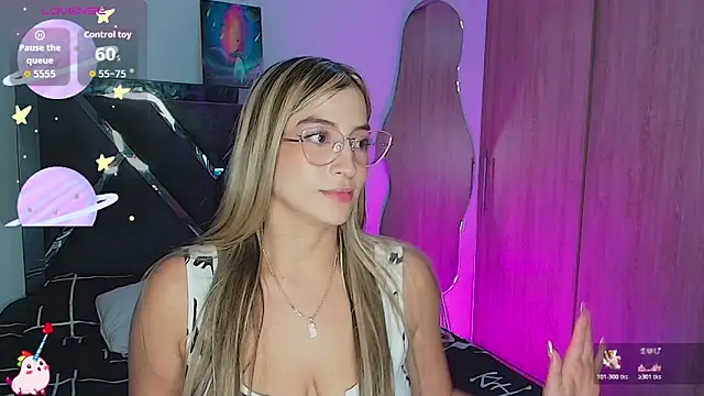 Issabela G1 online show from 10/18/25, 01:18