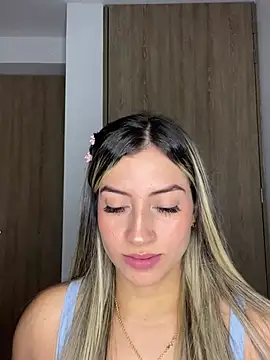 Issabela G1 online show from 02/10/25, 04:41