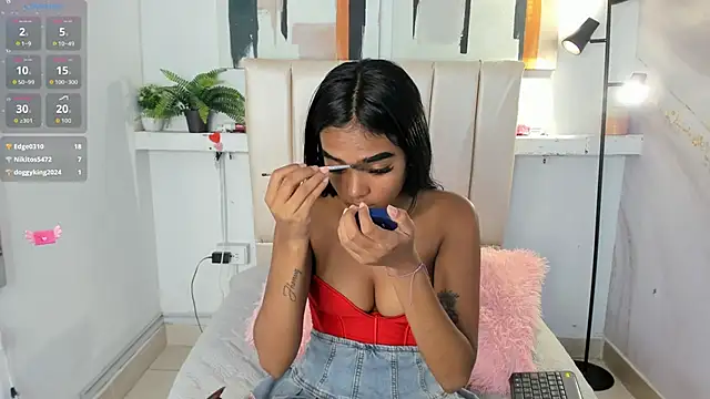 julieta aguilar1 online show from 11/16/25, 07:40