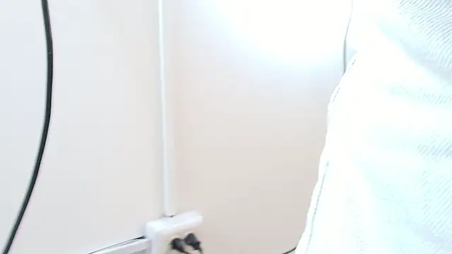 julieta aguilar1 online show from 04/12/26, 06:55