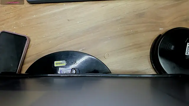 Snapshot of Helen_russo chatting on 04/11/26, 06:00 Helen russo online show from 04/11/26, 06:00