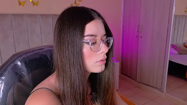 Charlotte Olsen  online show from 06/24/26, 09:12