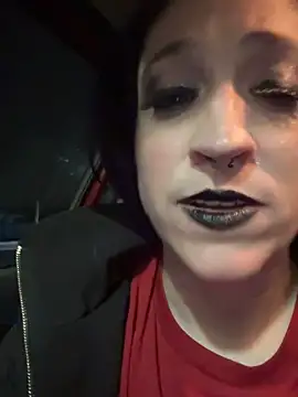 Luluof online show from 11/18/25, 05:11