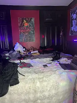 Luluof online show from 02/17/25, 08:19