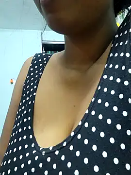 royaldoll-143 online show from 01/21/25, 08:21