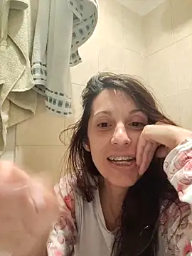 Snapshot of Nami_sunny chatting on 10/01/25, 04:33 Nami sunny online show from 10/01/25, 04:33